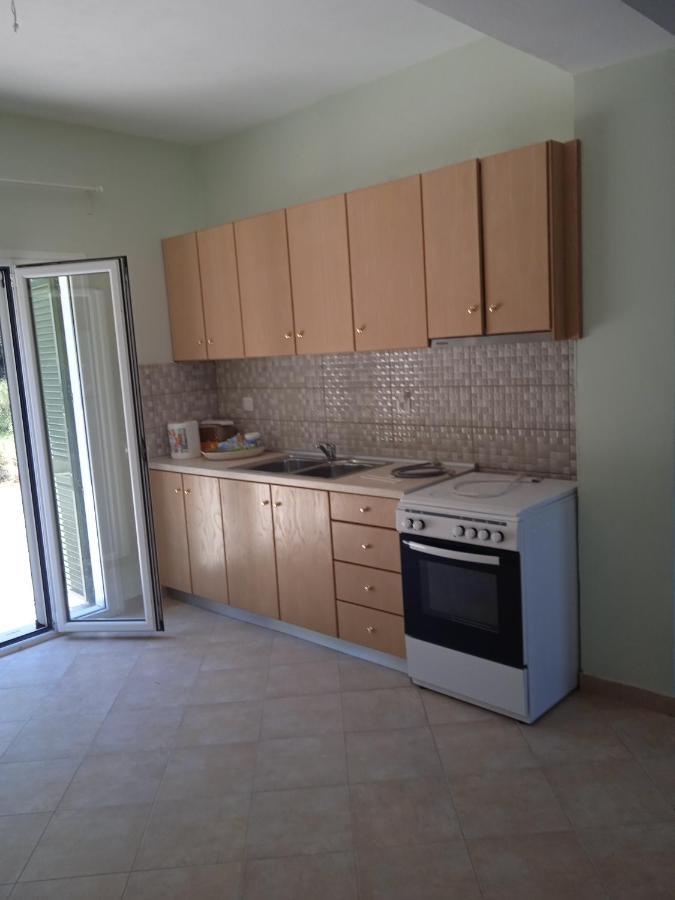 Ligeris House 1 In Agioi Deka Holiday home *
